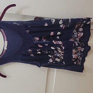 Taylor and sage floral tank